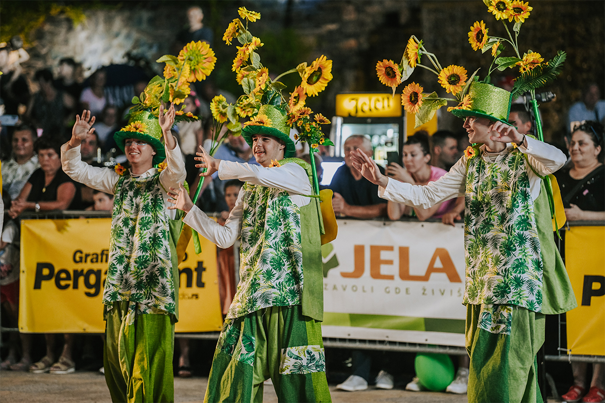 vr_karneval_povorka_10.jpg