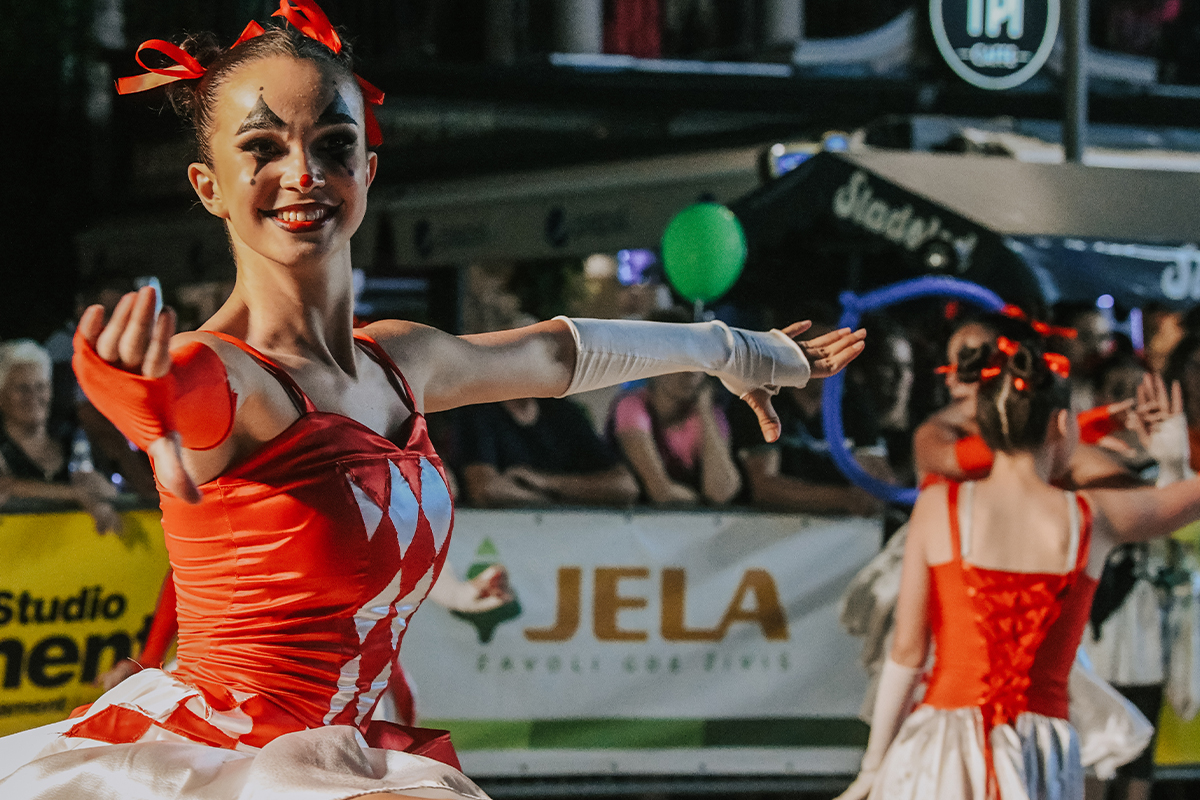 vr_karneval_povorka_12.jpg